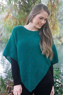 Possum Merino Lace Poncho Emerald